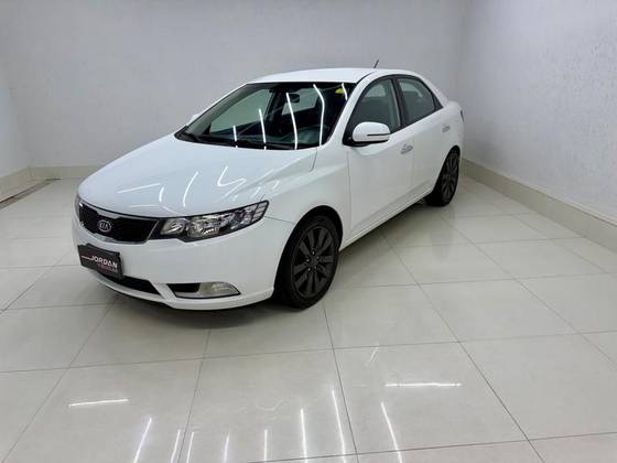 KIA CERATO 1.6 SX 16V FLEX 4P AUTOMÁTICO KIA CERATO 1.6 SX 16V FLEX 4P AUTOMÁTICO